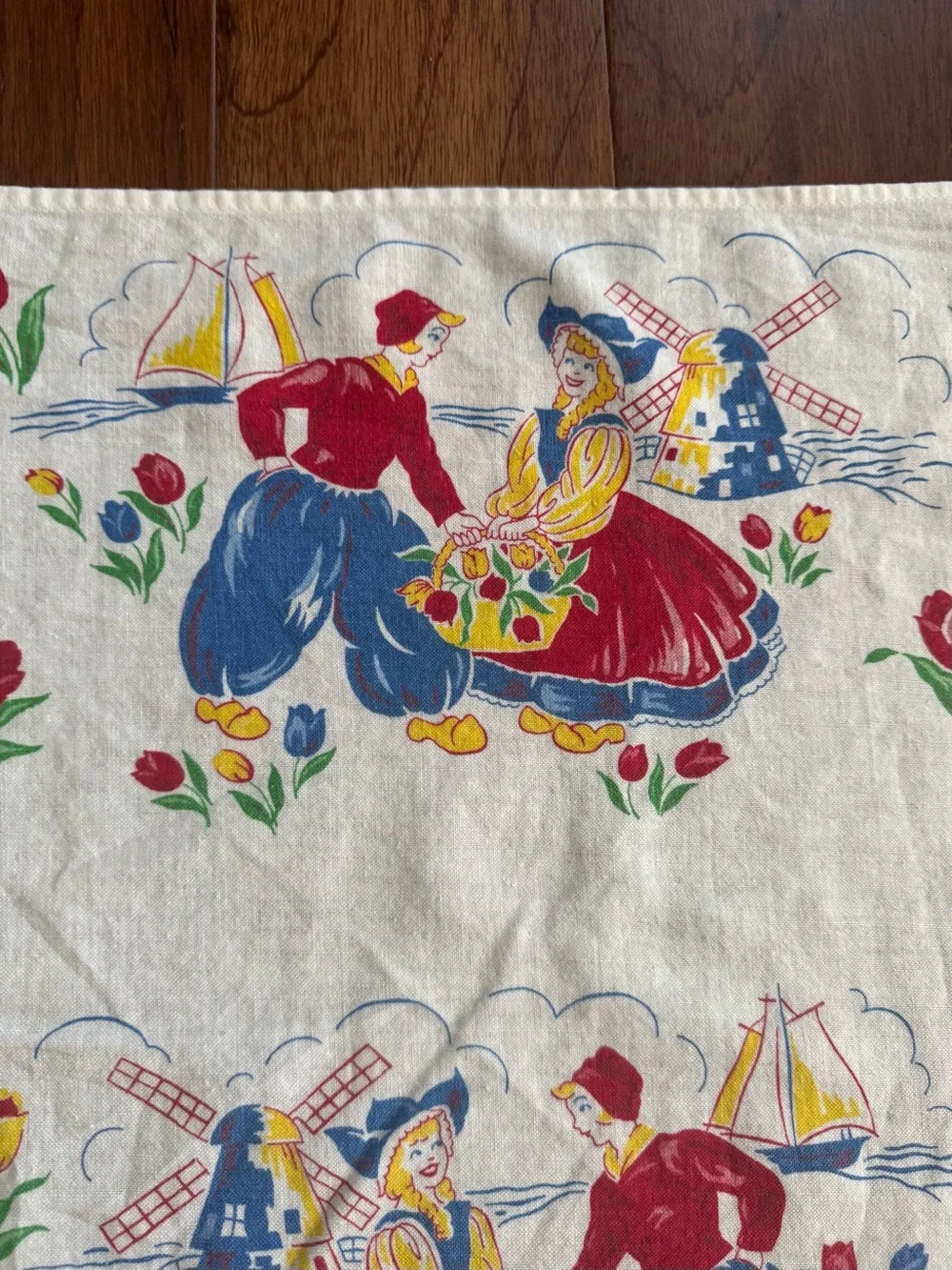 Vintage 1950’s Dutch Holland Tea Towel 17X26 Windmill Tulip Boy & Girl MCM